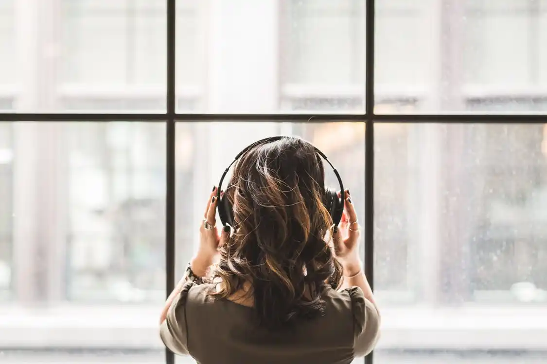 Headset.jpg