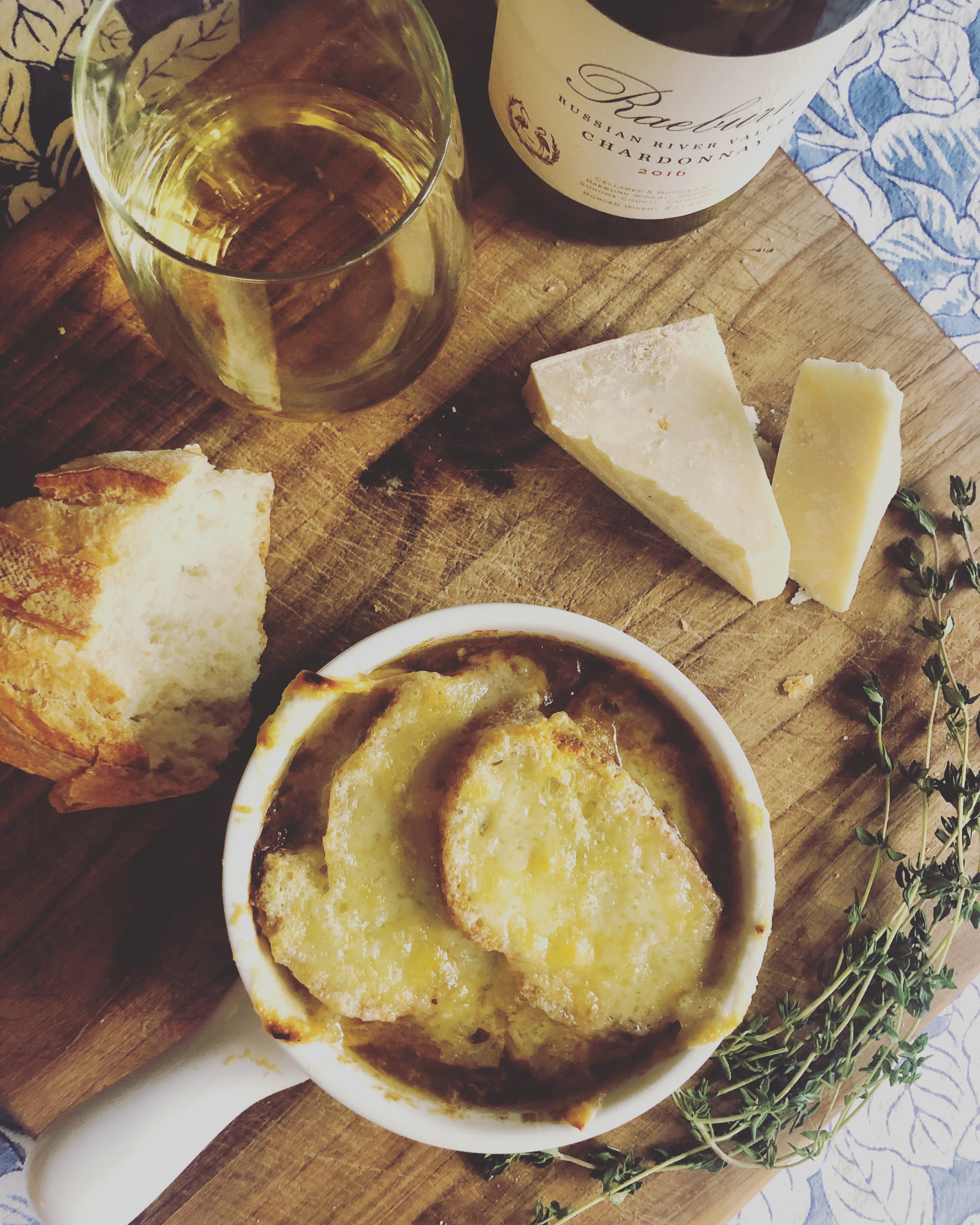 A Simple and Luxurious French Onion Soup