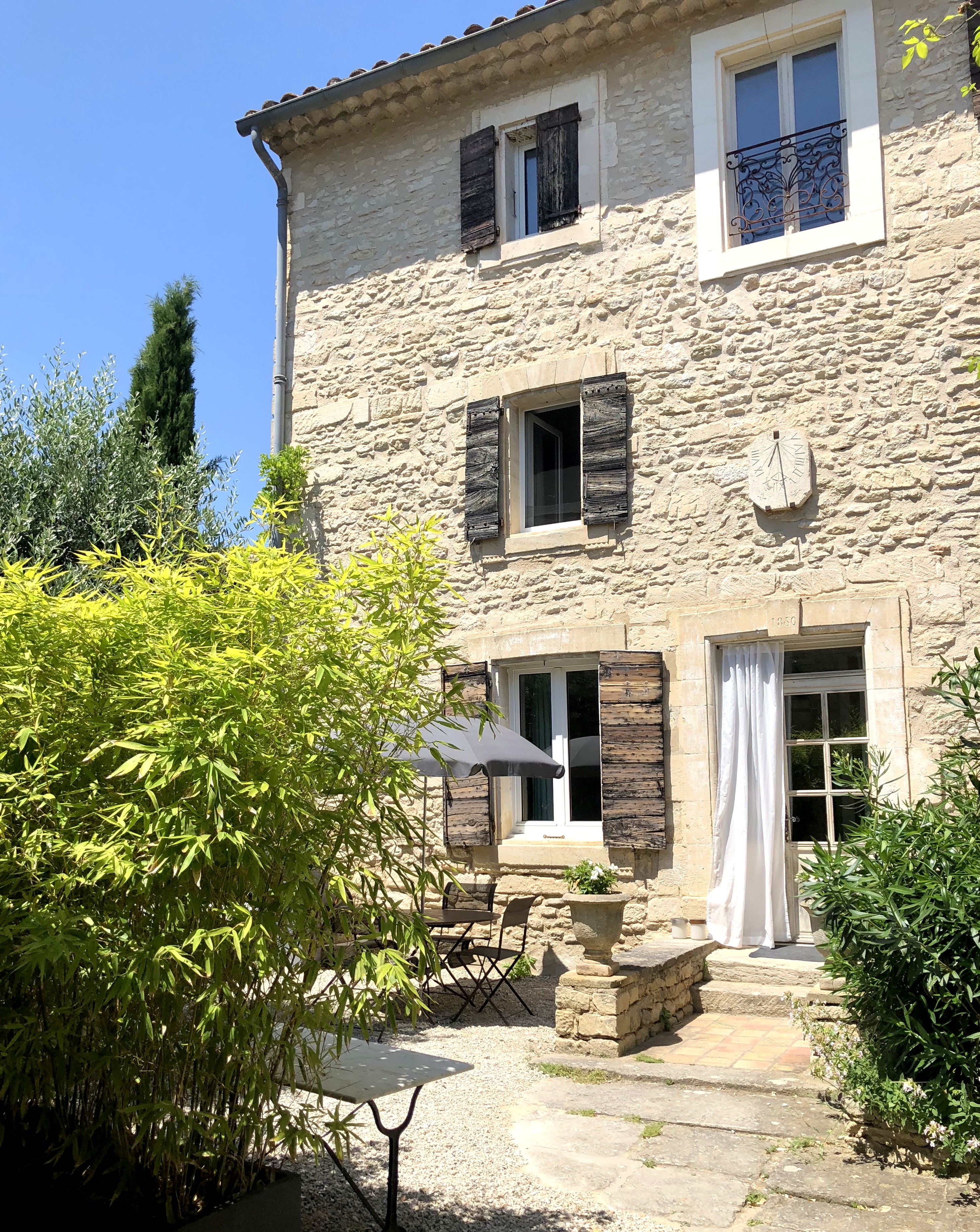 A Villa in the Golden Triangle of Provence: Villa Dæsch