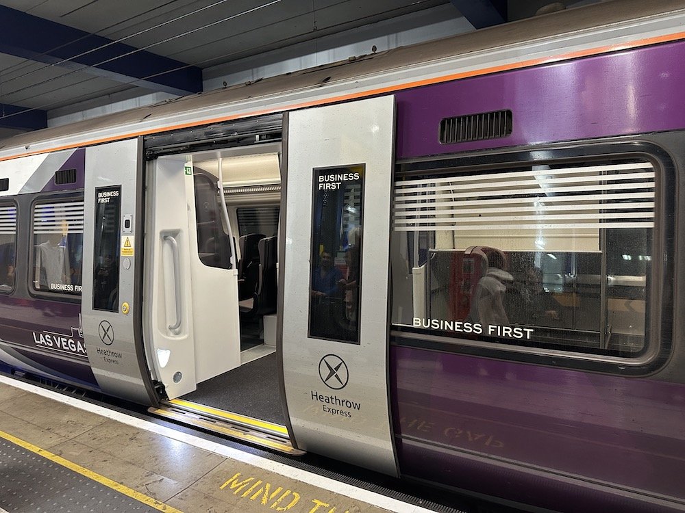 Taking the Heathrow Express: Simple, Comfortable (and Affordable) Transport from/to Heathrow