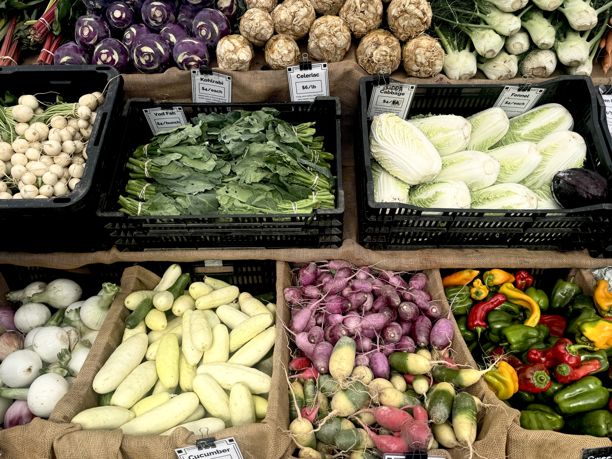 Farmersmarketproducerowsofveg